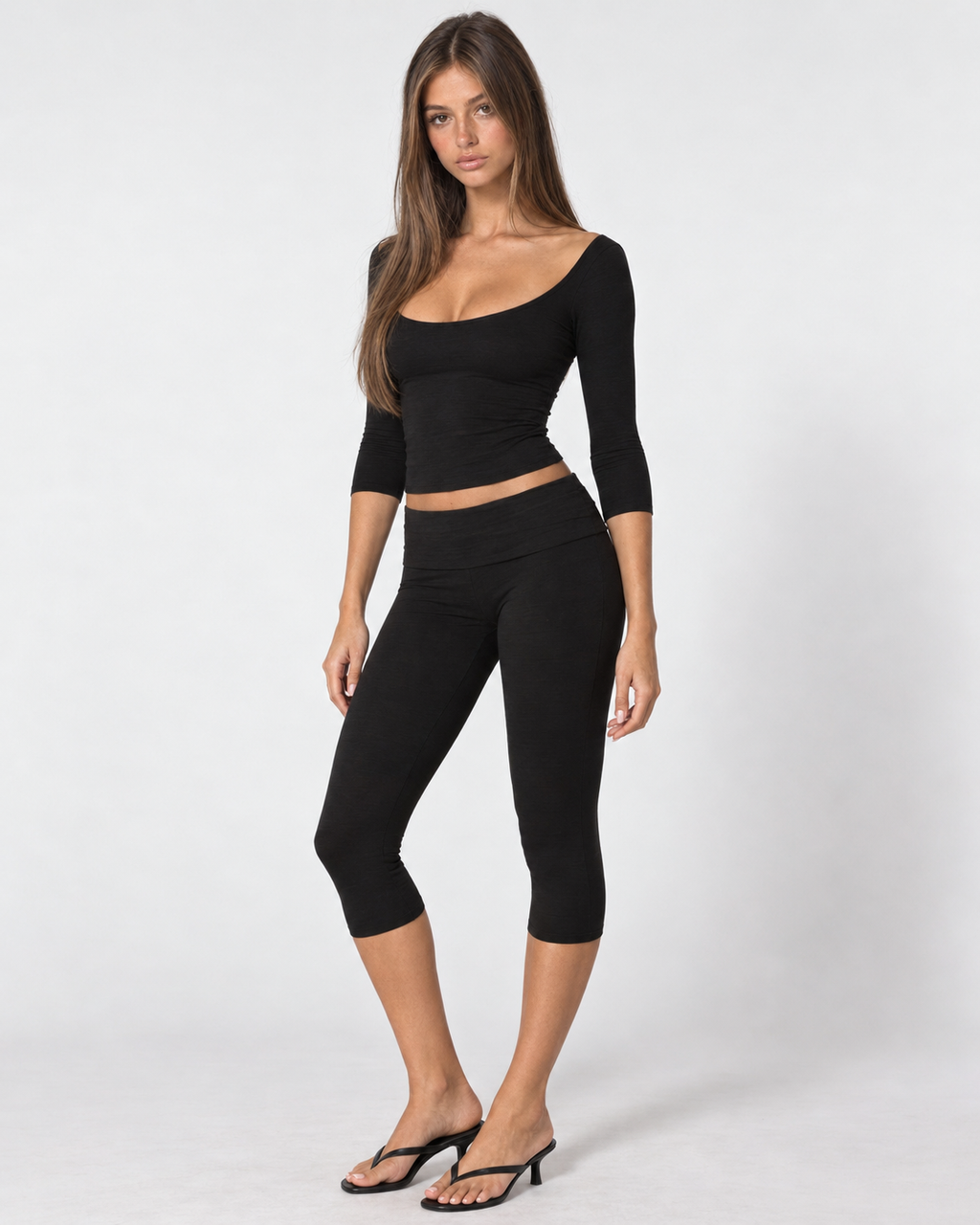 Valetti Giaro | Nori Scoop Neck Capri Set