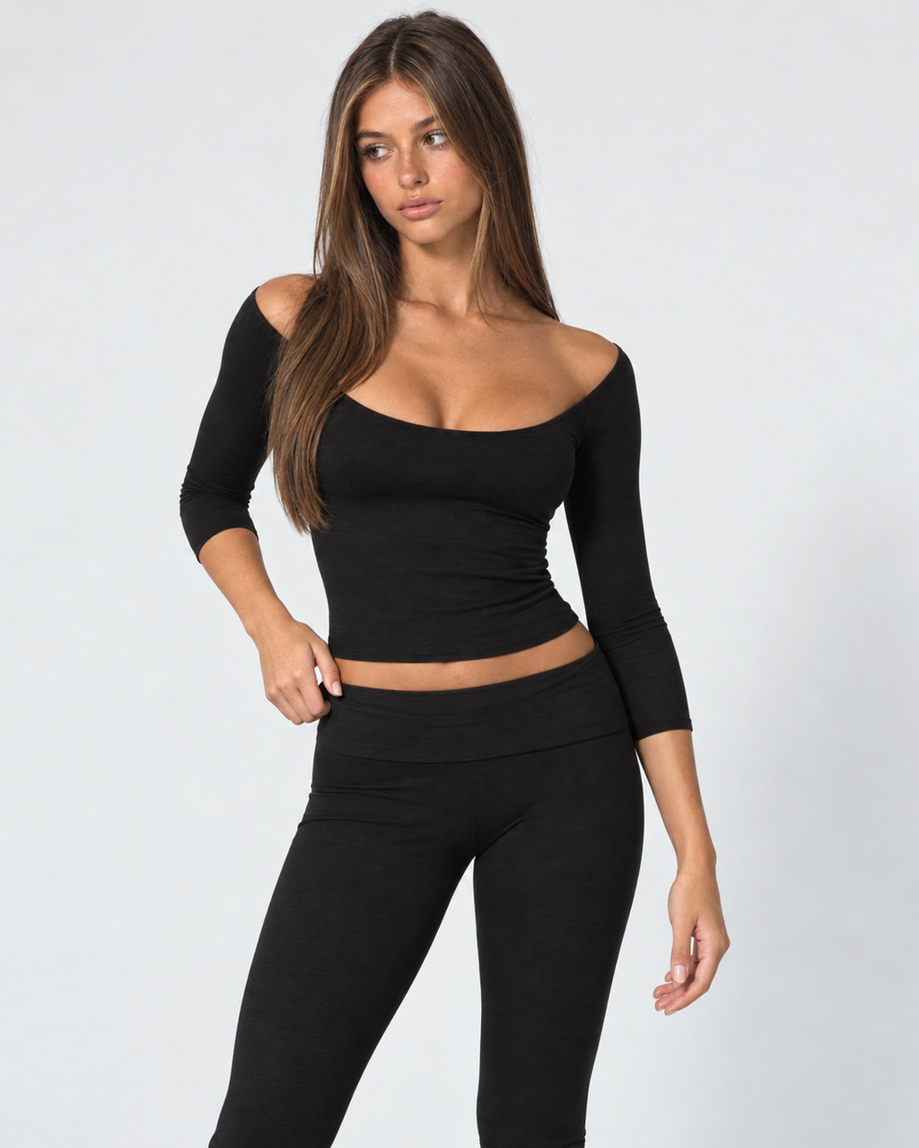 Valetti Giaro | Nori Scoop Neck Capri Set