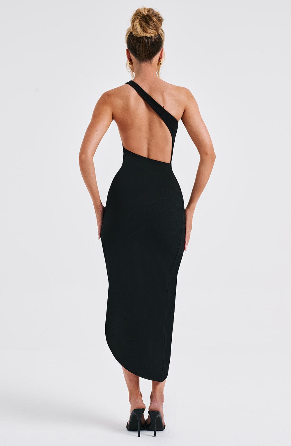 Valetti Giaro | Elara One-Shoulder Crepe Maxi Dress